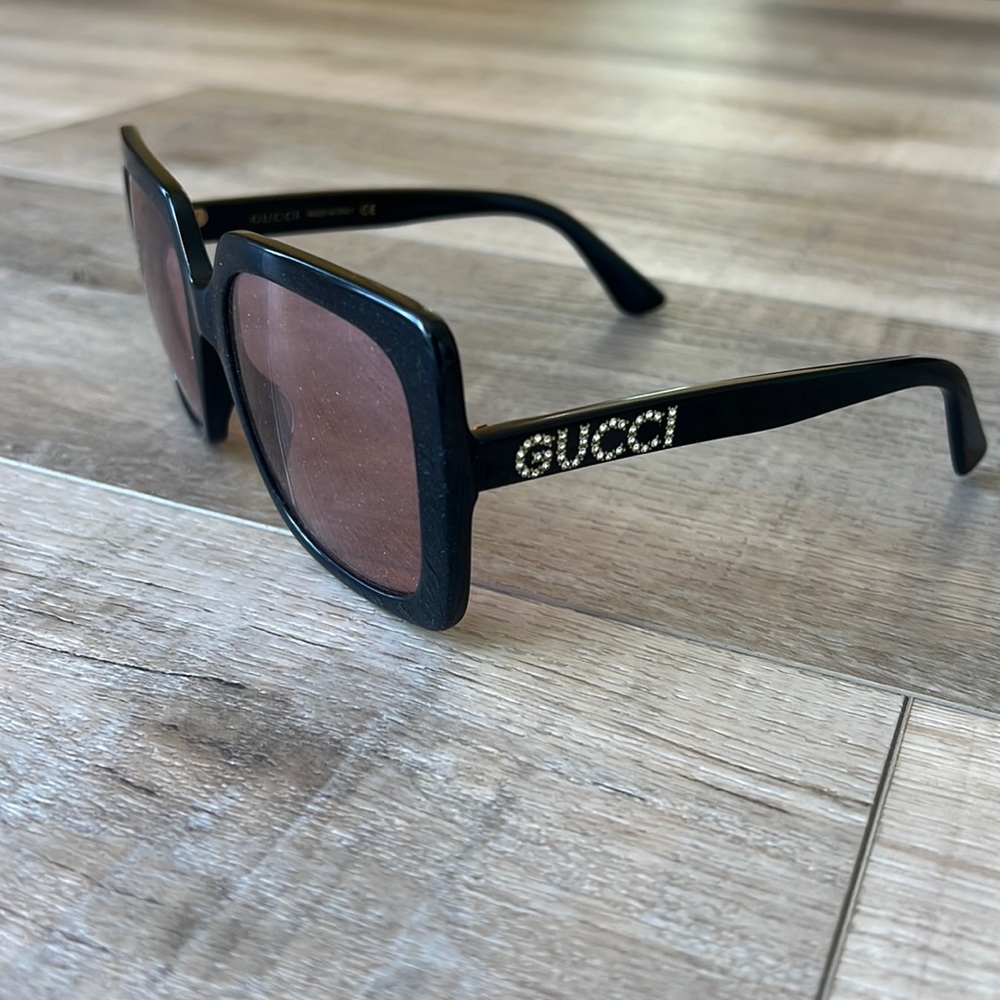 Authentic Gucci oversized sunglasses